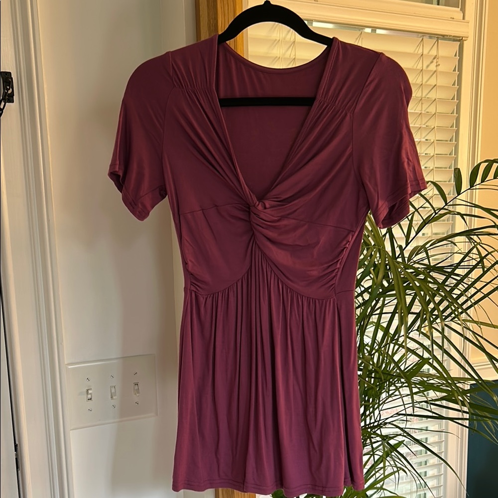 NWOT Super sexy twist v-neck maroon shirt